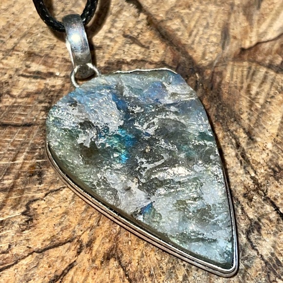 Raw Labradorite Crystal Pendant 2 1/2” - Picture 13 of 14